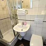 Marel-apartamenty W Parku- Rydz Zdroj