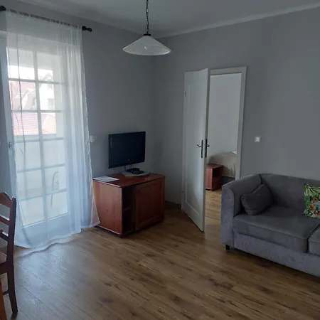 Marel- W Parku- Rydz Zdroj Apartment *